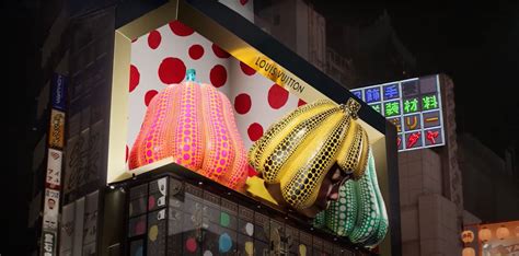 louis vuitton 3d billboard